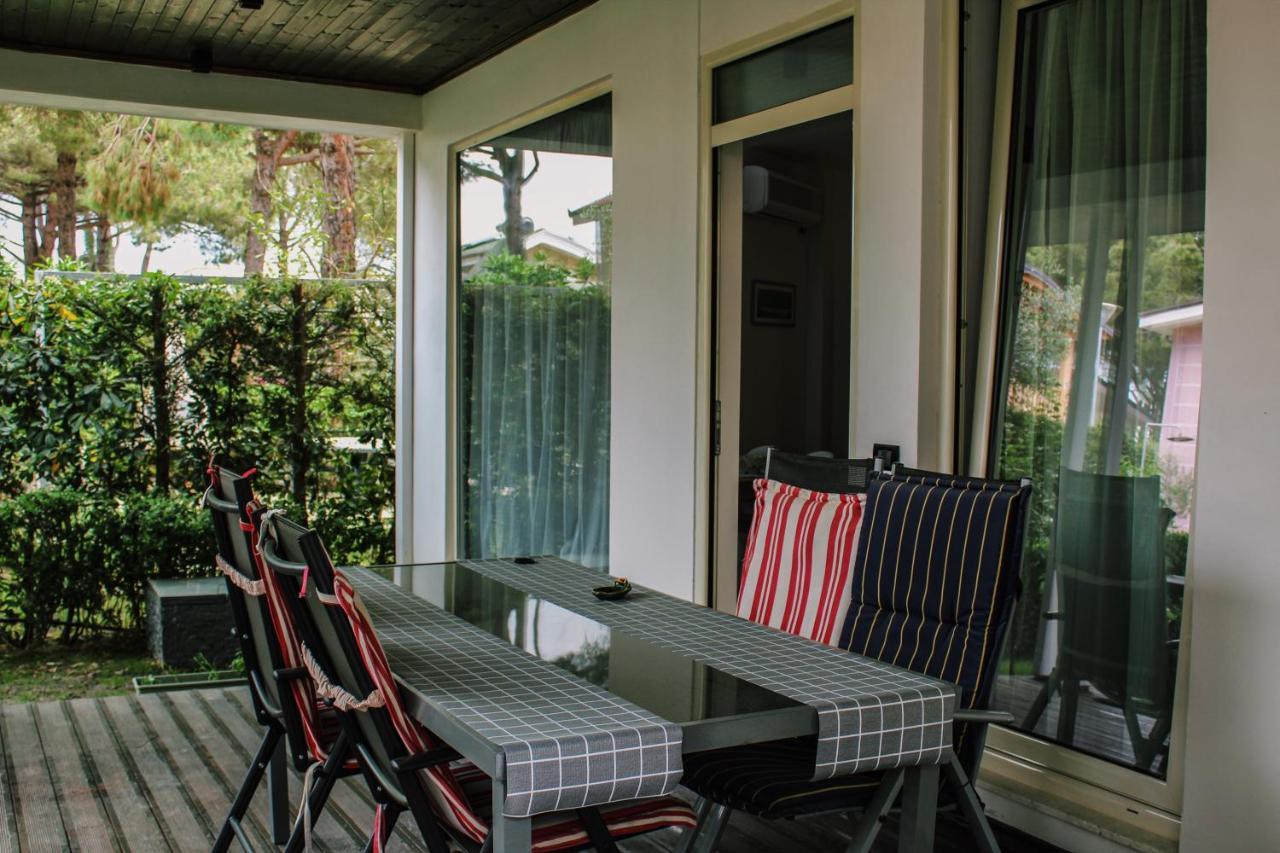 Ivy Lalzi Bay Beach House Durres Ngoại thất bức ảnh