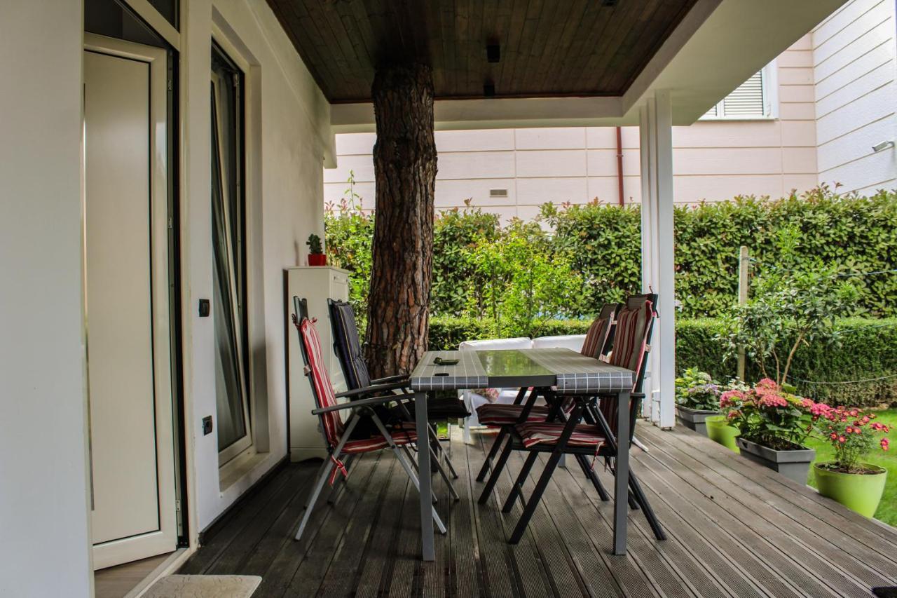 Ivy Lalzi Bay Beach House Durres Ngoại thất bức ảnh