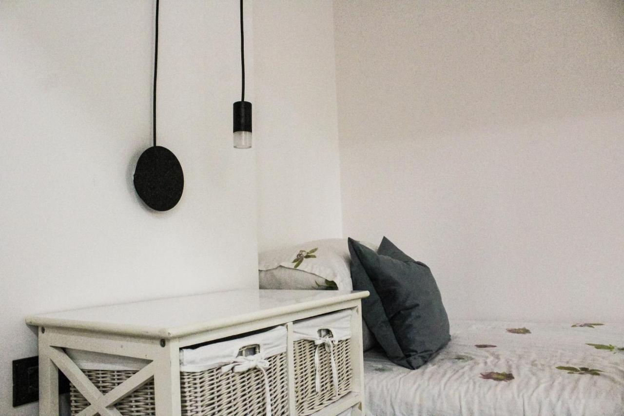 Ivy Lalzi Bay Beach House Durres Ngoại thất bức ảnh